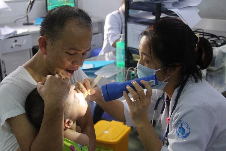 TPHCM: 3 loại bệnh truyền nhiễm nguy hiểm tăng nhanh - 4 Cần chủ động thực hiện các biện pháp dự phòng, hạn chế nguy cơ nhiễm bệnh ở trẻ