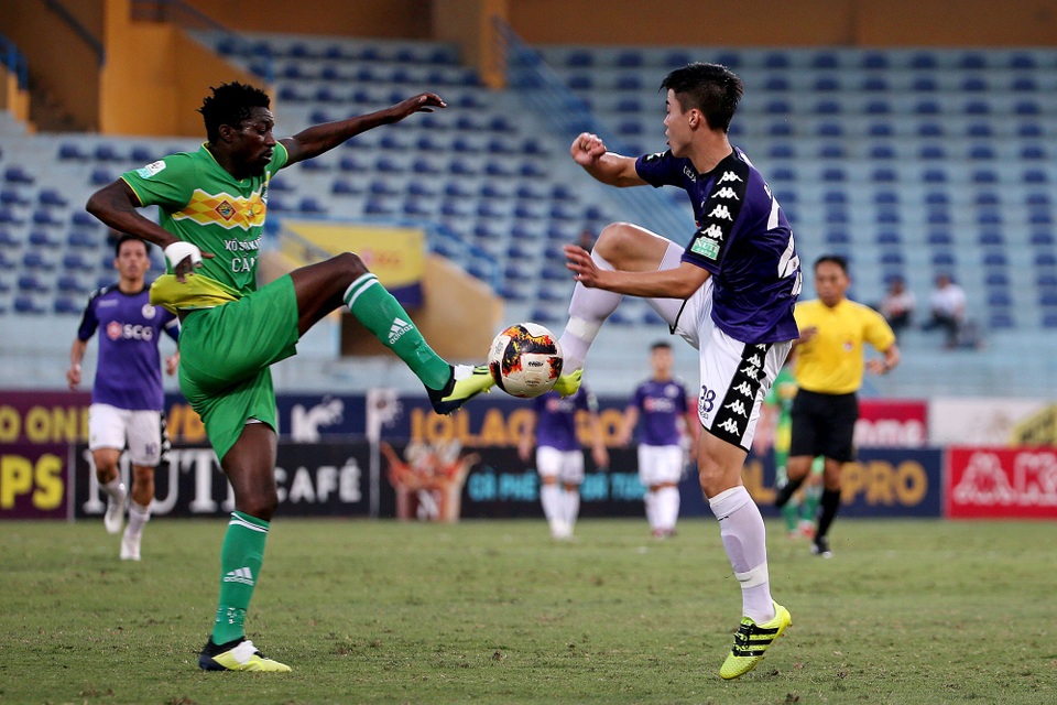 Thắng đậm Cần Thơ, CLB Hà Nội trọn niềm vui trong ngày nâng cúp vô địch V-League - 2
Hà Nội trọn niềm vui ở ngày nâng cúp vô địch V-League 2018 - Ảnh: Gia Hưng