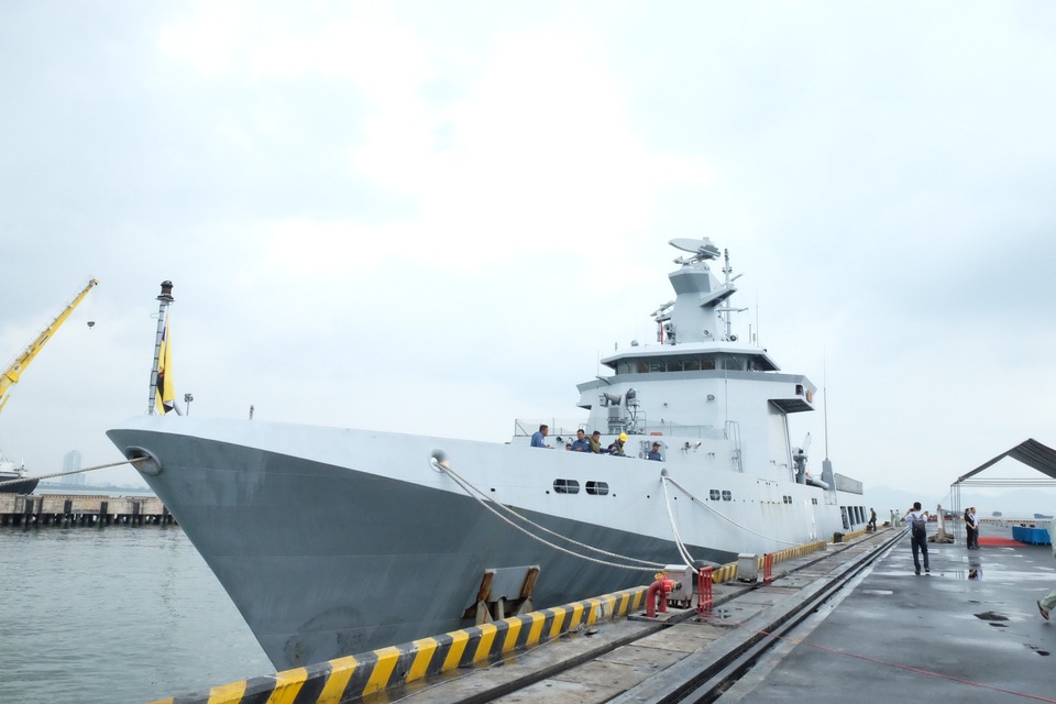 Tàu Hải quân Brunei thăm Đà Nẵng - 2 Tàu KDB Daruttaqwa là tàu tuần tra của Hải quân Brunei