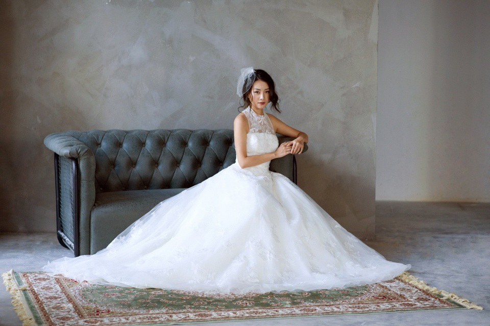 Gần hai năm qua, cô gần như phủ sóng trên VTV3 khi liên tiếp được nhà sản xuất tin tưởng giao nhiệm vụ dẫn dắt The Remix, The Voice, The Voice Kids, Thần tượng Bolero... Không chỉ có nhan sắc trẻ trung, lối dẫn điềm đạm, cô còn được giới trẻ yêu mến vì có gu thời trang sành điệu.