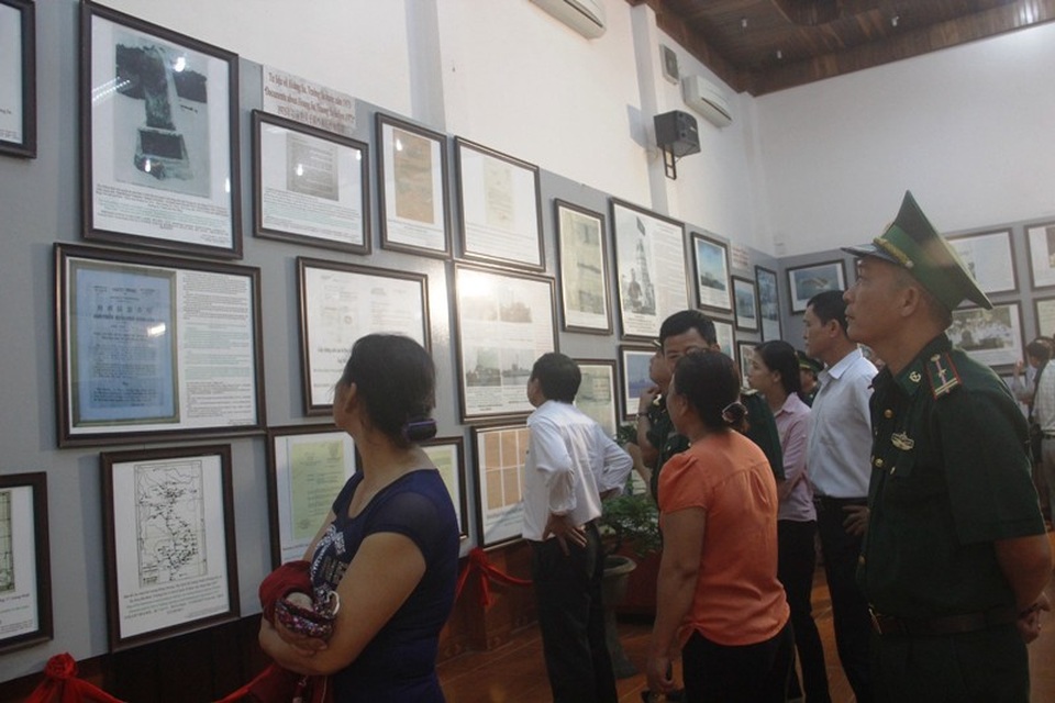 Trưng bày hàng trăm tư liệu lịch sử, bản đồ về Hoàng Sa, Trường Sa - 2