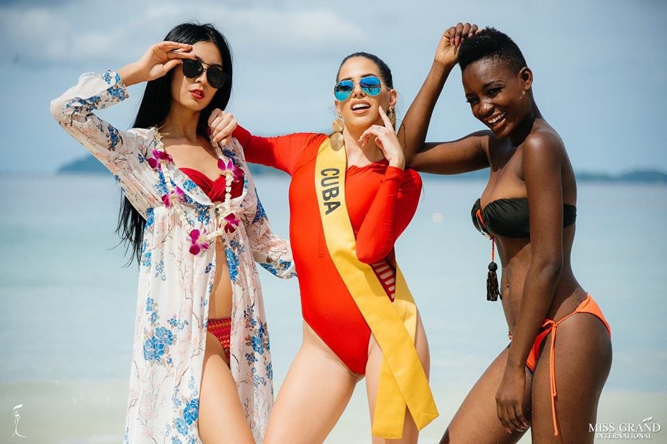 Ngắm mỹ nhân Hoa hậu Hòa bình thế giới 2018 khoe dáng với áo tắm - 52
80 người đẹp đang nỗ lực thể hiện để có kết quả tốt nhất trong đêm chung kết diễn ra vào ngày 25/10 tại Myanmar.