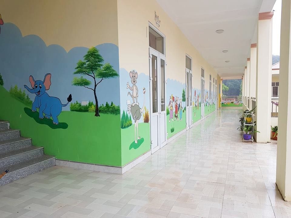 Chủ đầu tư khắc phục hư hỏng tại trường mầm non 30 tỷ - 3
Nhiều điểm bong gạch ở hành lang đã được xử lý.