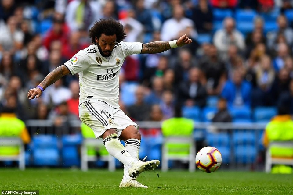 Real Madrid 1-2 Levante: Thất bại cay đắng - 10
Bàn thắng duy nhất của Marcelo không thể giúp Real Madrid tránh được thất bại