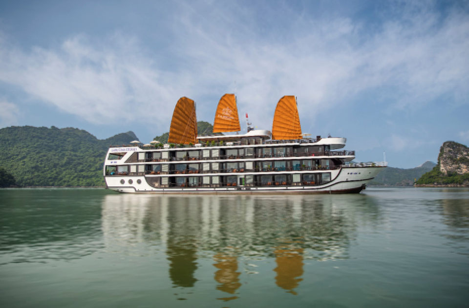Du thuyền La Regina ra mắt tại thành phố Hồ Chí Minh - 1 Du thuyền La Regina Legend – thành viên đầu tiên của bộ sưu tập La Regina