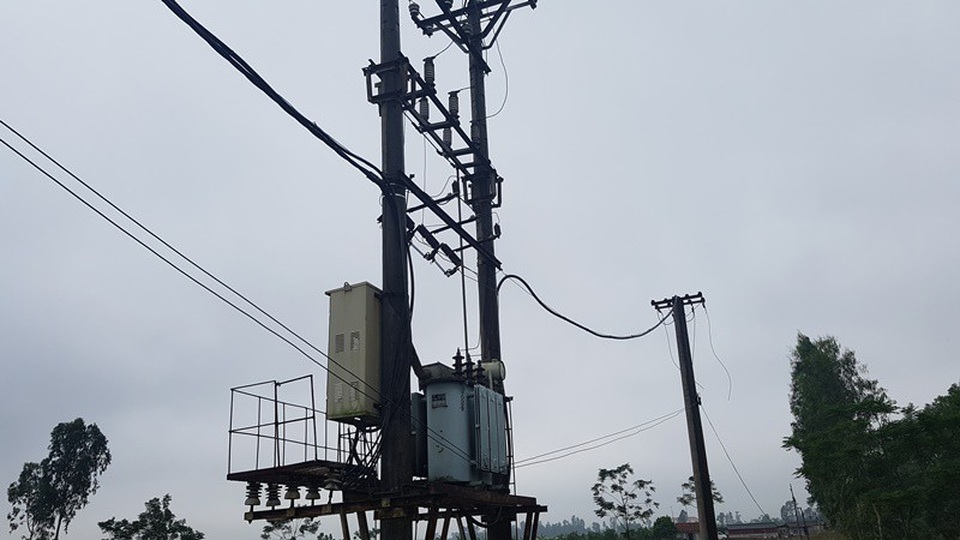 Dự án nuôi trồng thủy sản gần 12 tỷ đồng bỏ hoang hơn 10 năm - 3 Trạm điện dựng xong rồi để đấy