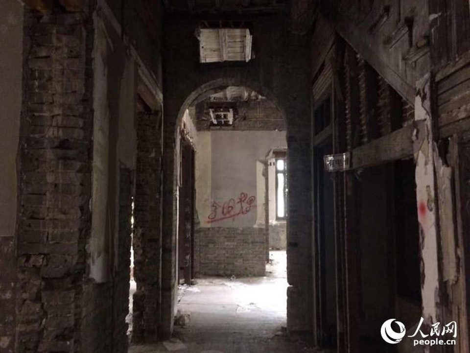 Ám ảnh xung quanh "Ngôi nhà ma ám" nổi tiếng nhất Bắc Kinh - 3 Nơi này từng được lấy bối cảnh trong bộ phim điện ảnh nổi tiếng của Lâm Tâm Như trình chiếu năm 2014