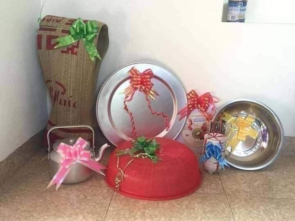 Hậu 20/10, chị em đồng loạt khoe quà tặng “độc nhất vô nhị" - 5 Ông chồng nào dành tặng vợ món quà này, hẳn phải là người rất thực tế và tỉ mỉ.