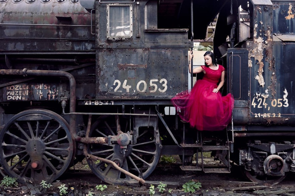 Chiếc xe lửa từ thời Xô Viết đã dừng lại không còn hoạt động.