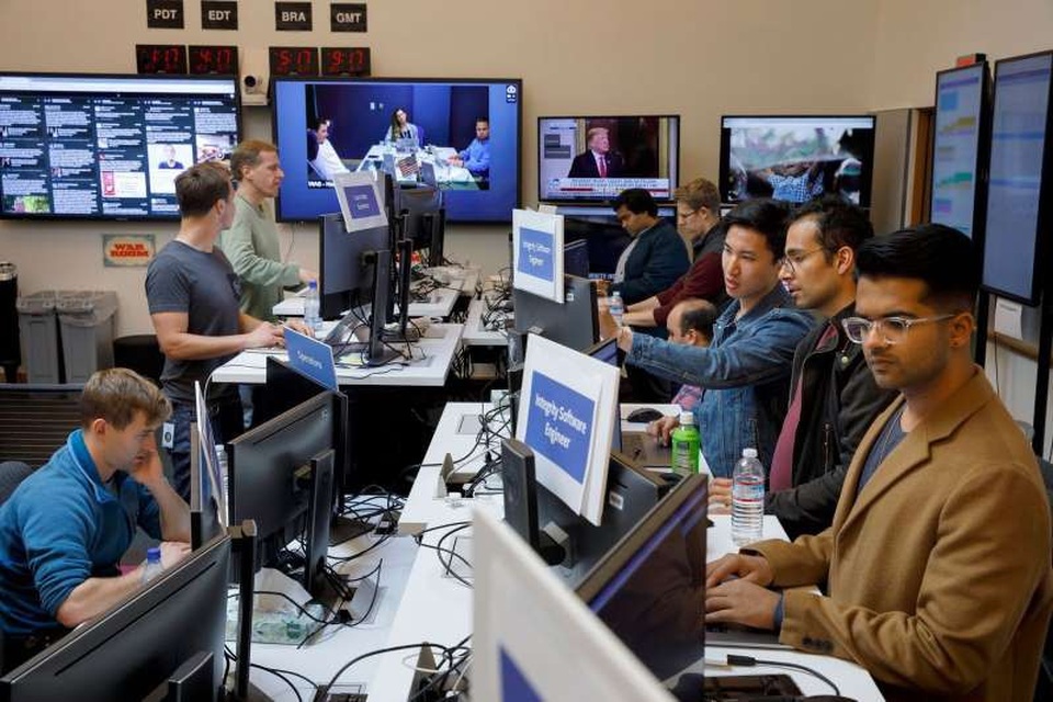 Khám phá phòng chiến tranh bầu cử tại trụ sở Facebook - 2