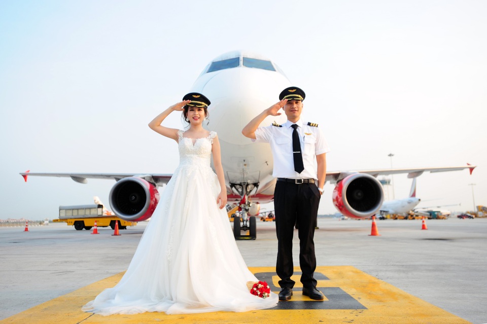 Hành trình trở thành cơ trưởng của nữ tiếp viên xinh đẹp - 4 Hành trình trở thành cơ trưởng của nữ tiếp viên xinh đẹp - 4