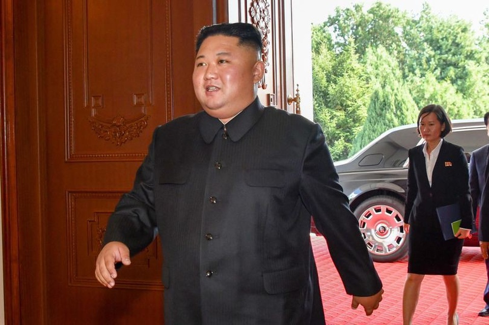 Ông Kim Jong Un sắm Rolls Royce 11 tỷ đồng - 1 Lãnh đạo Triều Tiên Kim Jong Un trên đường đi dùng bữa trưa với Bộ trưởng Ngoại giao Mỹ Mike Pompeo (Nguồn: Alamy Live News)