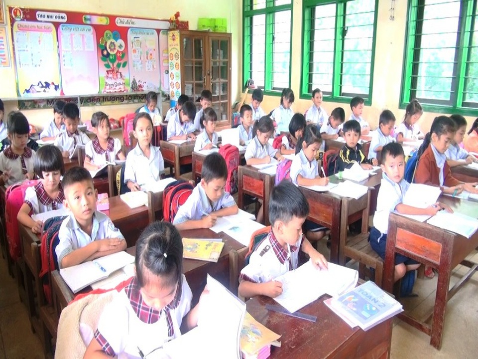 Nhiều bất cập nảy sinh sau quá trình sắp xếp, sáp nhập trường học - 5 Học sinh yên tâm học tập, nỗ lực đạt thành tích cao trong năm học 2018-2019.