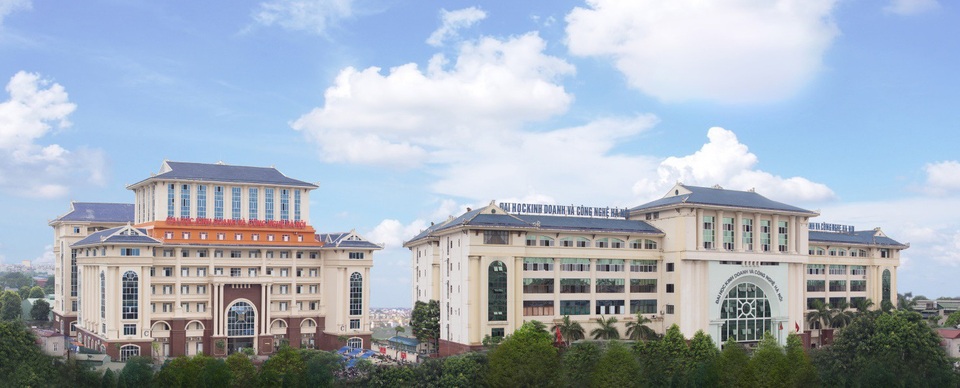 Đại học Kinh doanh và Công nghệ Hà Nội tuyển sinh đại học, liên thông, văn bằng 2 hệ chính quy năm 2018 - 1
ĐH Kinh doanh và Công nghệ Hà Nội tổ chức tuyển sinh nhiều đợt trong năm.