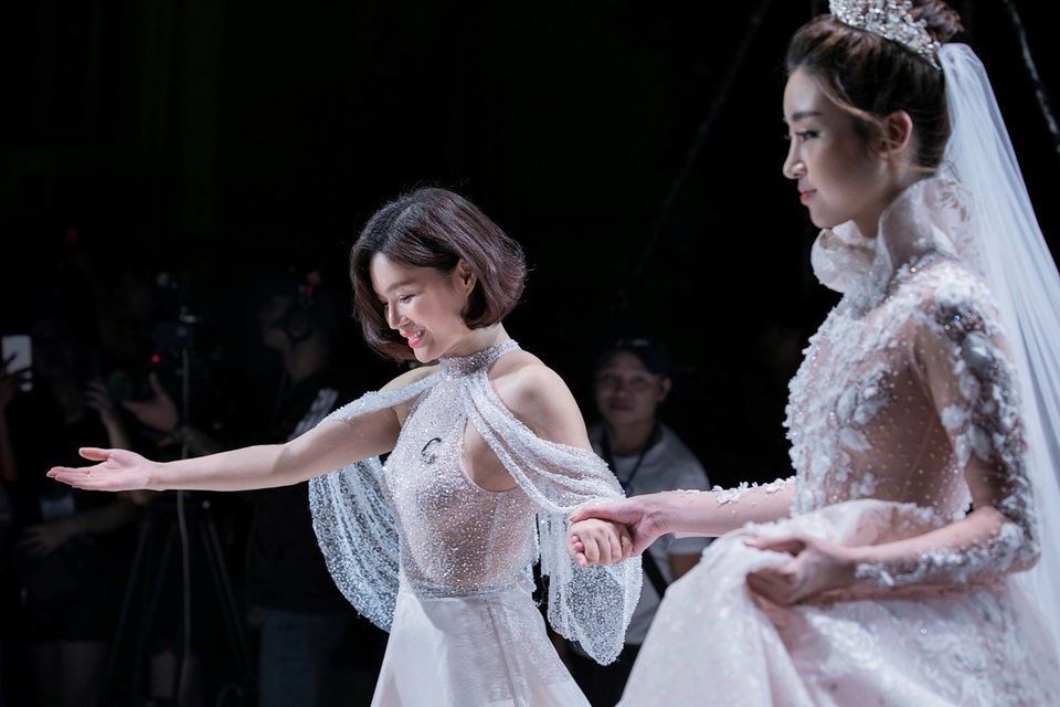 Calla Bridal và câu chuyện về khu vườn địa đàng tại Đại sứ quán Pháp - Ảnh 1. Calla Bridal và câu chuyện về khu vườn địa đàng tại Đại sứ quán Pháp - Ảnh 1.