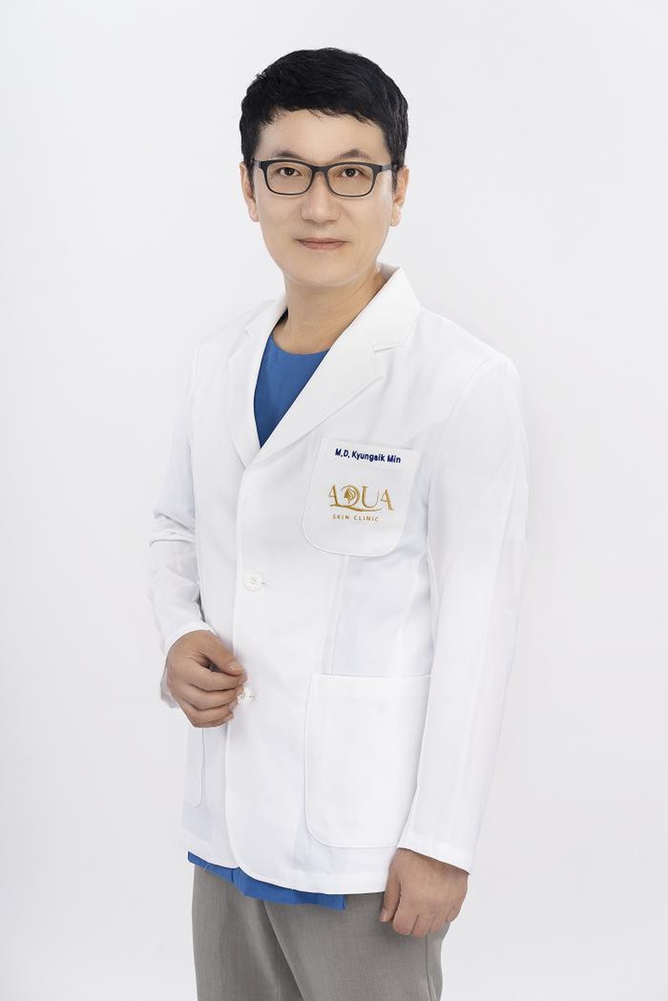 Bác sĩ Min Kyung Sik - chuyên gia hàng đầu về da của Aqua Clinic - 2 Bác sĩ Min Kyung Sik - chuyên gia hàng đầu về da của Aqua Clinic - 2