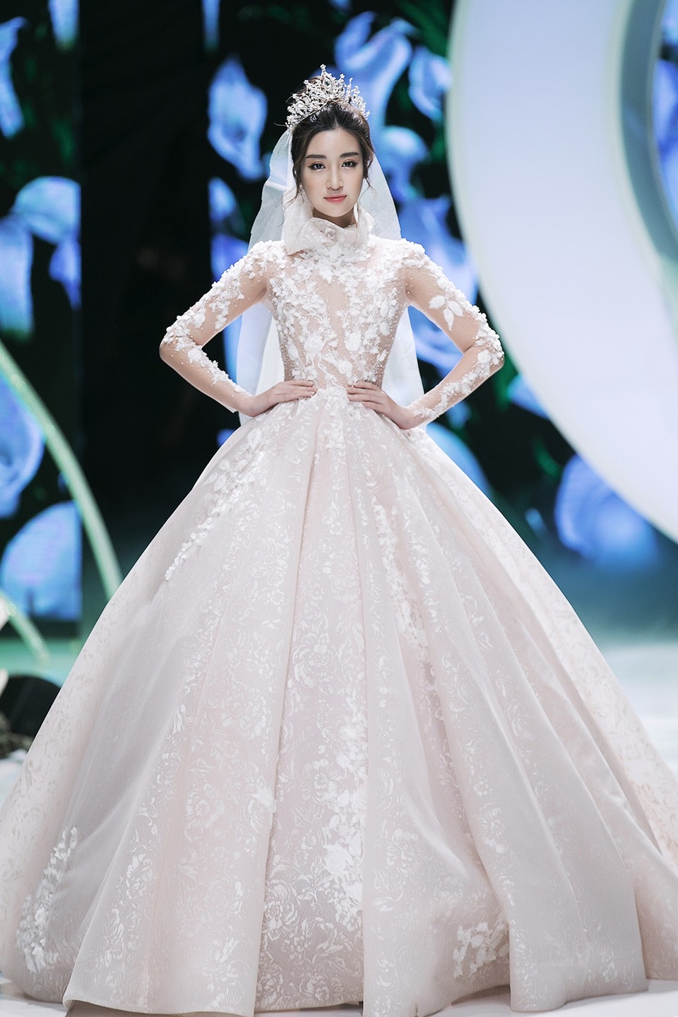 Calla Bridal và câu chuyện về khu vườn địa đàng tại Đại sứ quán Pháp - Ảnh 4. Calla Bridal và câu chuyện về khu vườn địa đàng tại Đại sứ quán Pháp - Ảnh 4.