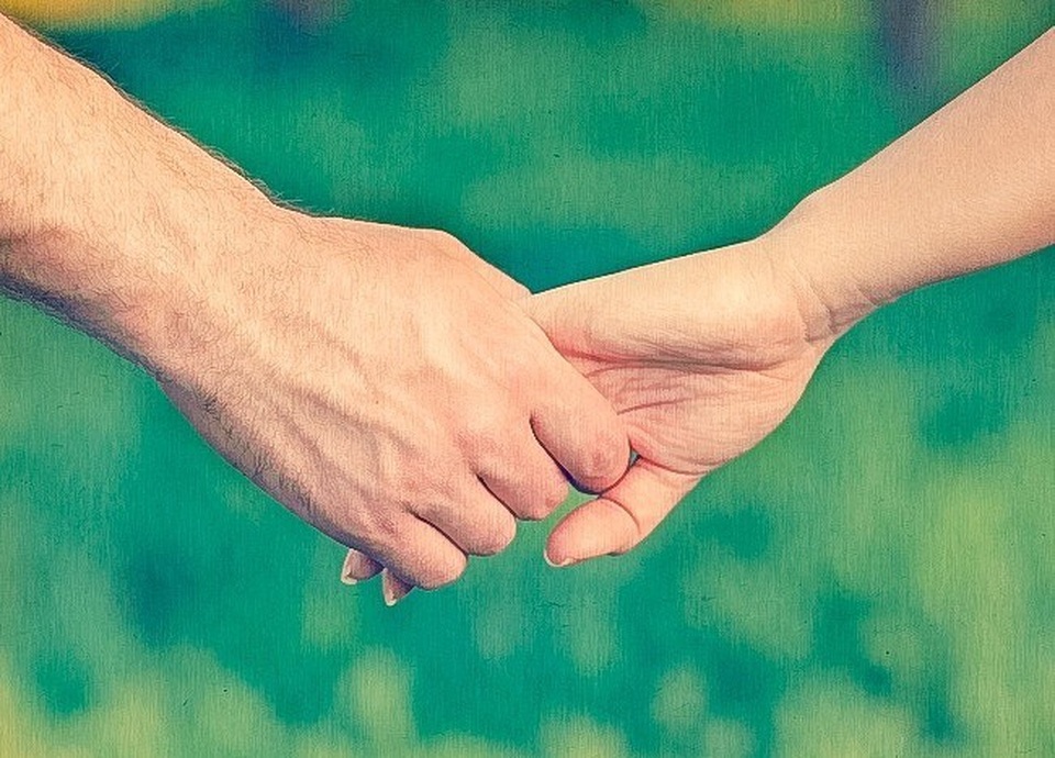 Cách nắm tay tiết lộ gì về mối quan hệ của bạn? - 6 Cách nắm tay tiết lộ gì về mối quan hệ của bạn? - 6