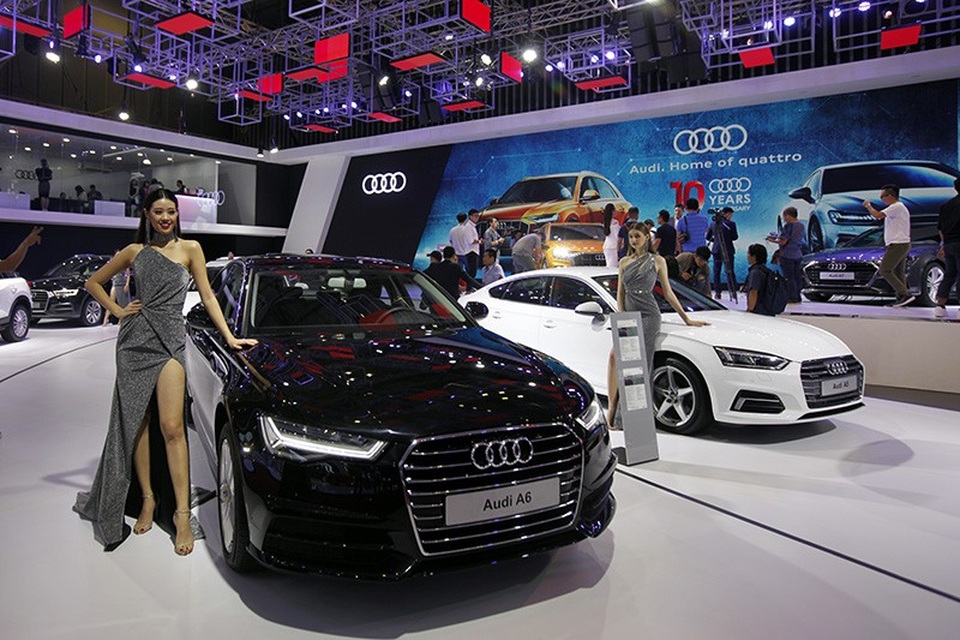 Diện kiến tân binh Q8 tại gian hàng của Audi tại Triển lãm Ôtô Việt Nam 2018 - 13 Diện kiến tân binh Q8 tại gian hàng của Audi tại Triển lãm Ôtô Việt Nam 2018 - 13