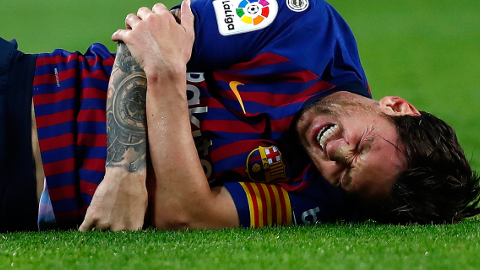 Barcelona thiếu vắng Messi: Ai sẽ sắm vai người hùng? - 1
Sự thiếu vắng Messi ảnh hưởng lớn tới Barcelona