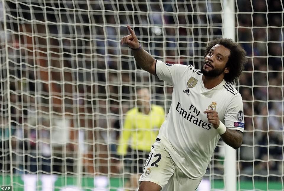 Real Madrid tìm lại mạch chiến thắng tại Champions League - 12
Niềm vui của Marcelo...
