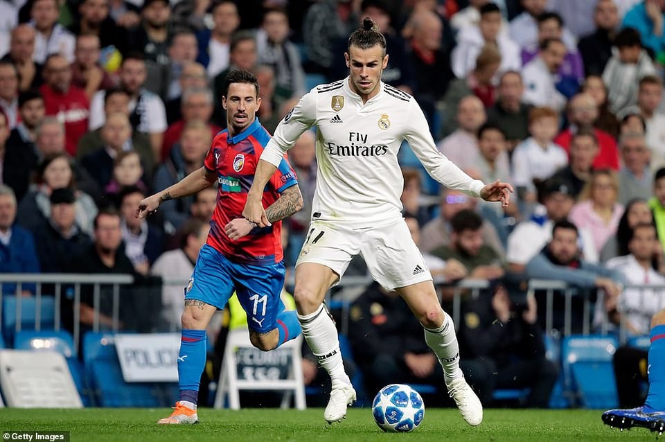 Real Madrid tìm lại mạch chiến thắng tại Champions League - 17
Bale chơi khả năng nổ ở trận đấu này