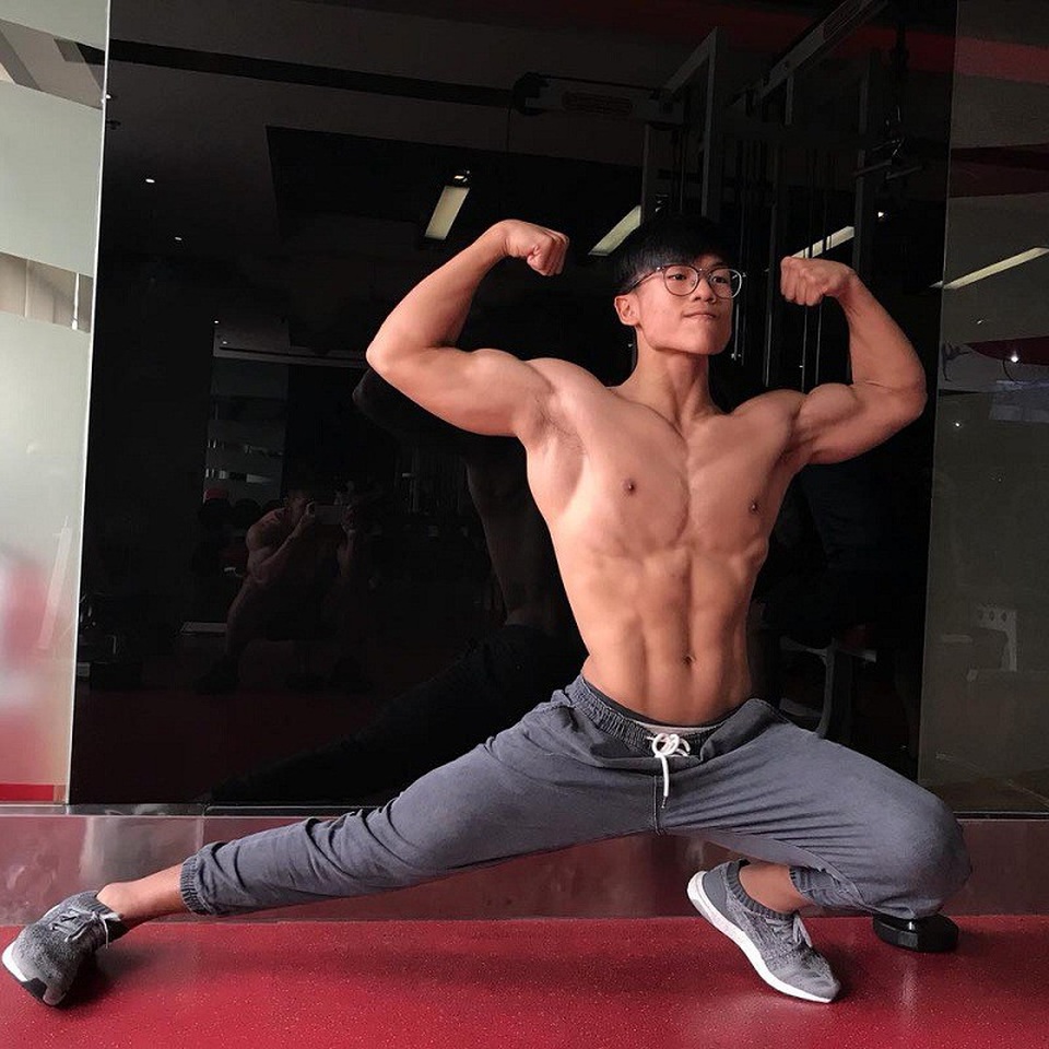 Hành trình “dậy thì thành công” thành soái ca 6 múi của 10x Sài thành - 4 Hành trình “dậy thì thành công” thành soái ca 6 múi của 10x Sài thành - 4