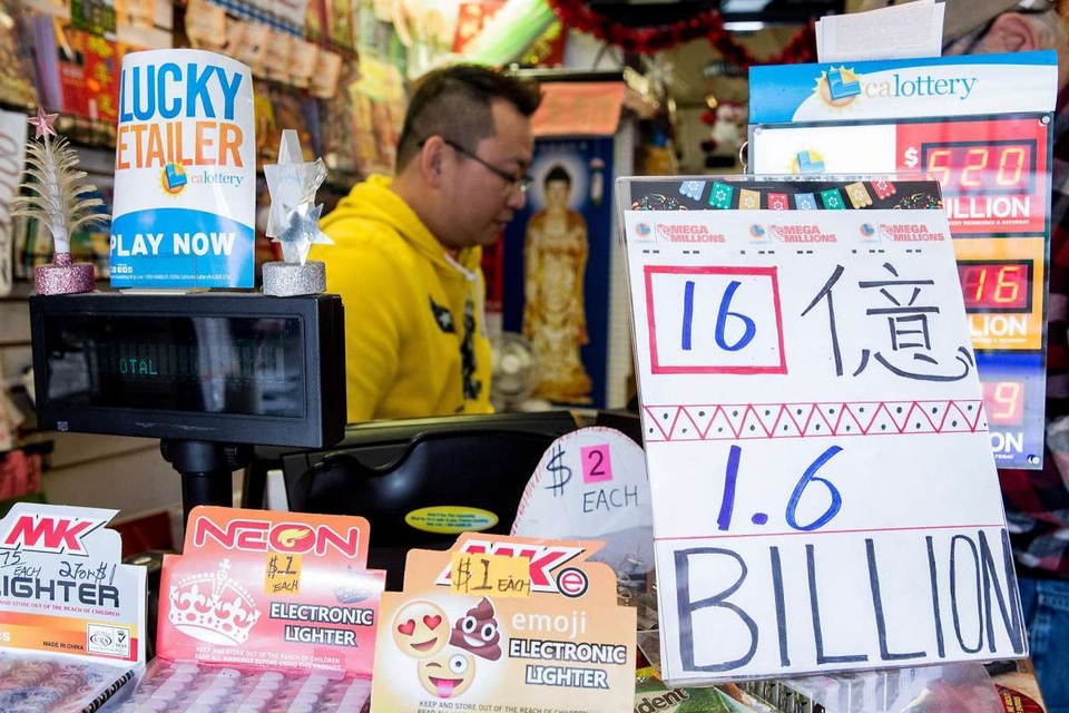 Giải độc đắc 1,6 tỷ USD ở Mỹ đã có chủ nhân - 1
Tấm vé số độc đắc Mega Millions đã được bán ở Nam California. (Ảnh minh họa: Chronile)