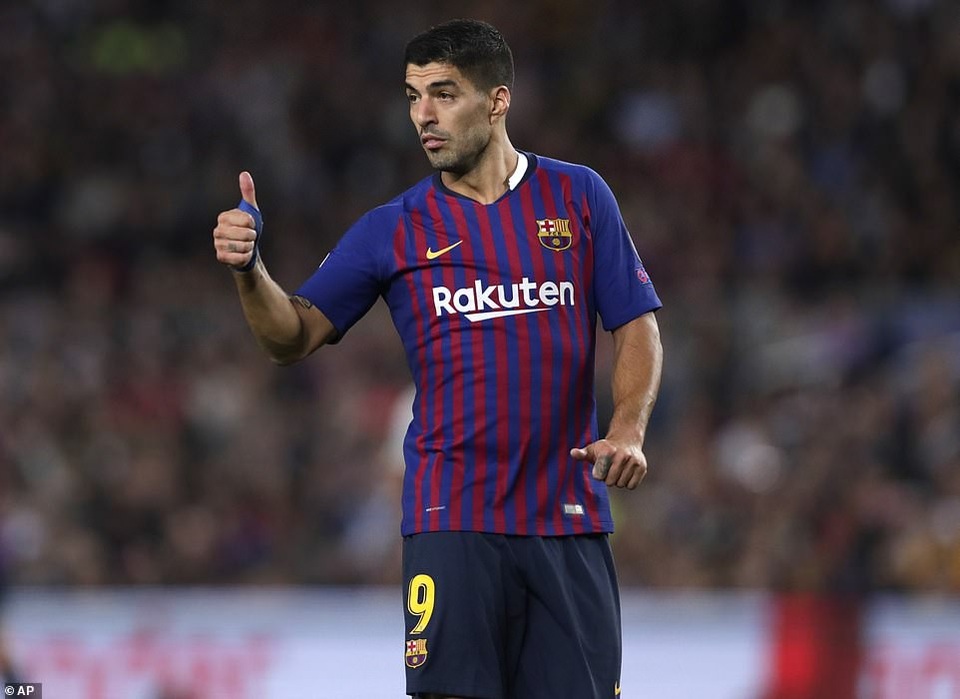 Barcelona 2-0 Inter Milan: Rafinha, Jordi Alba tỏa sáng - 3
Ngôi sao người Uruguay góp công lớn trong lối chơi