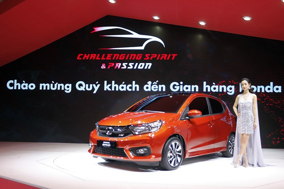 Từ xe đua F1 đến "tí hon" Brio - Honda mang "cả thế giới" đến Vietnam Motor Show 2018 - 3 Từ xe đua F1 đến "tí hon" Brio - Honda mang "cả thế giới" đến Vietnam Motor Show 2018 - 3