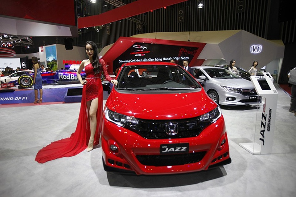 Từ xe đua F1 đến "tí hon" Brio - Honda mang "cả thế giới" đến Vietnam Motor Show 2018 - 12
Jazz - mẫu hatchback 5 cửa đa năng đại diện cho kỷ nguyên mới của Honda