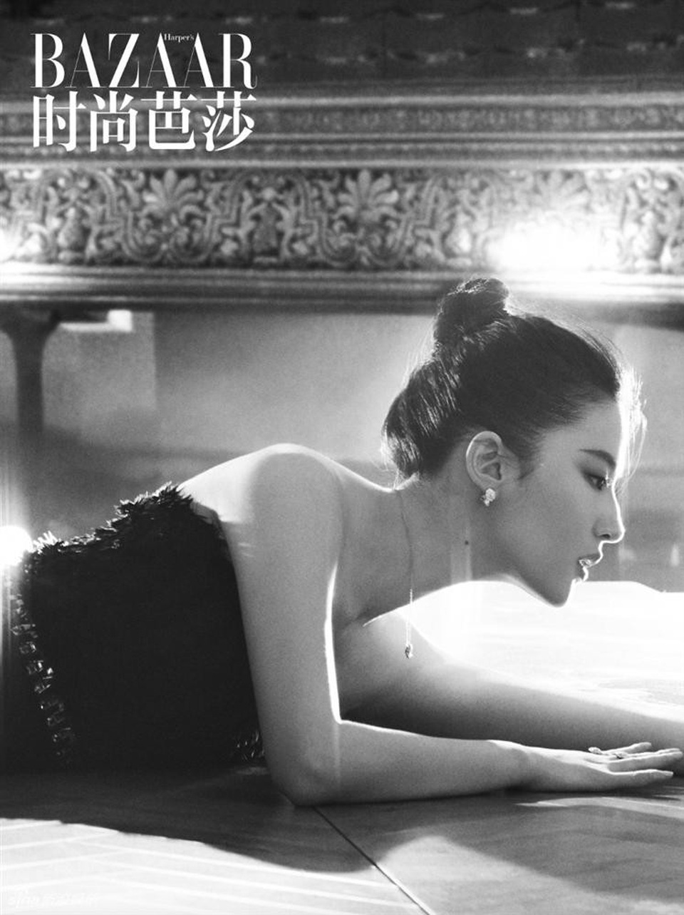 Lưu Diệc Phi xinh đẹp như nữ thần - 16
... lúc lại trở thành một nàng thiên nga ma mị và xinh đẹp.