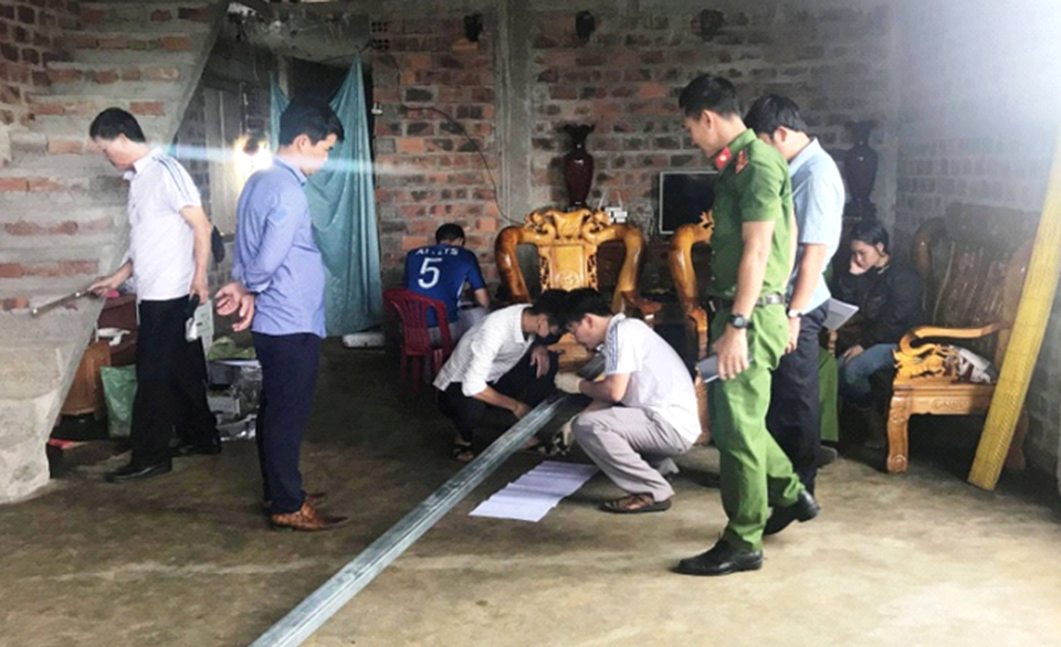  Bốn người trong gia đình treo cổ tự tử - sự lựa chọn đáng phê phán  - Ảnh 3.