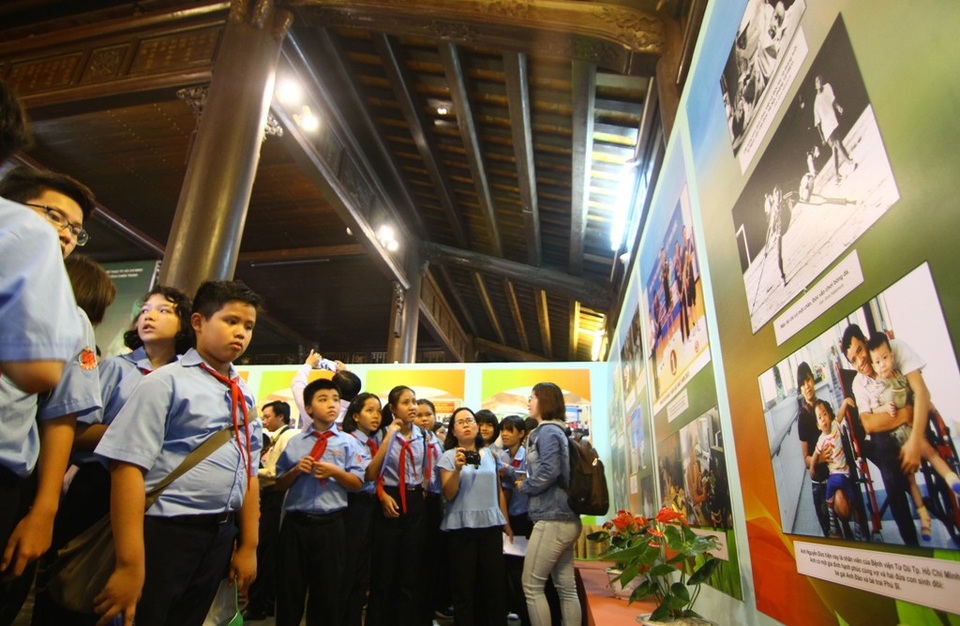 Da cam - Lương tri và công lý - 11 Những tấm hình đầy sức lay động và ám ảnh thế hệ trẻ về thứ chất độc tàn khốc trong chiến tranh