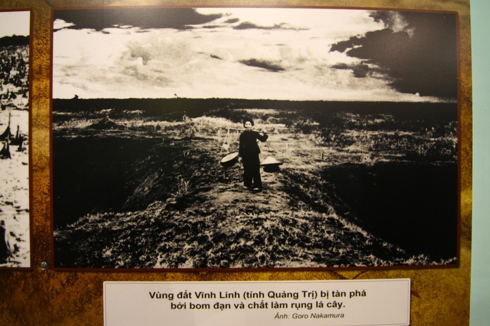 Da cam - Lương tri và công lý - 4 Vùng đất Vĩnh Linh tại tỉnh Quảng Trị bị tàn phá bởi bom đạn và chất làm rụng lá cây