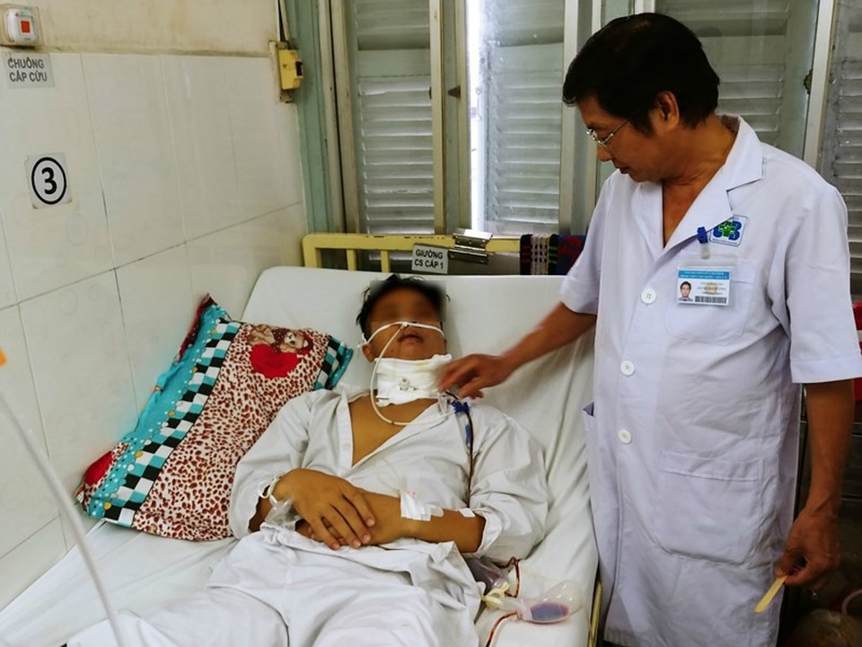 Uống thuốc nhiệt miệng không khỏi, vào viện mới biết mắc ung thư lưỡi giai đoạn 3 - Ảnh 1. Uống thuốc nhiệt miệng không khỏi, vào viện mới biết mắc ung thư lưỡi giai đoạn 3 - Ảnh 1.