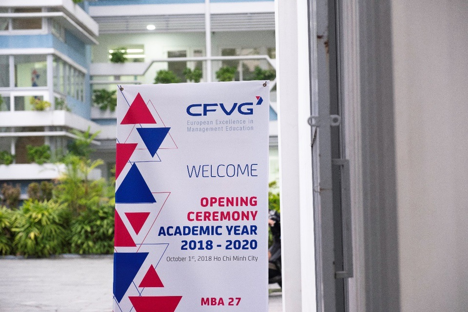 CFVG chào đón 477 tân học viên Thạc sỹ & Tiến sỹ quốc tế - 3 CFVG chào đón 477 tân học viên Thạc sỹ & Tiến sỹ quốc tế - 3