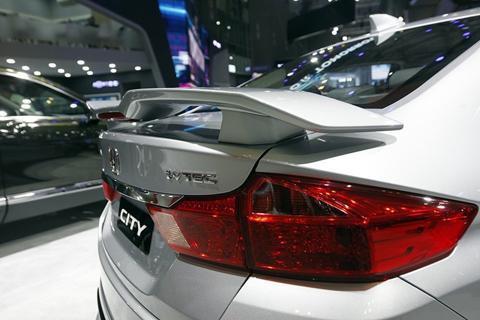 Honda Việt Nam giới thiệu 2 phiên bản giới hạn Jazz RS Mugen và City L Modulo - Ảnh 13. Honda Việt Nam giới thiệu 2 phiên bản giới hạn Jazz RS Mugen và City L Modulo - Ảnh 13.