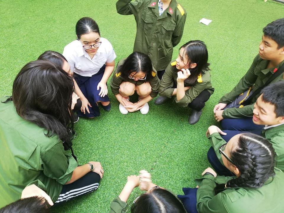 Học trò lớp 9, Trường THCS Nguyễn Du, Q.1, TPHCM trong thời gian sản xuất làm phim