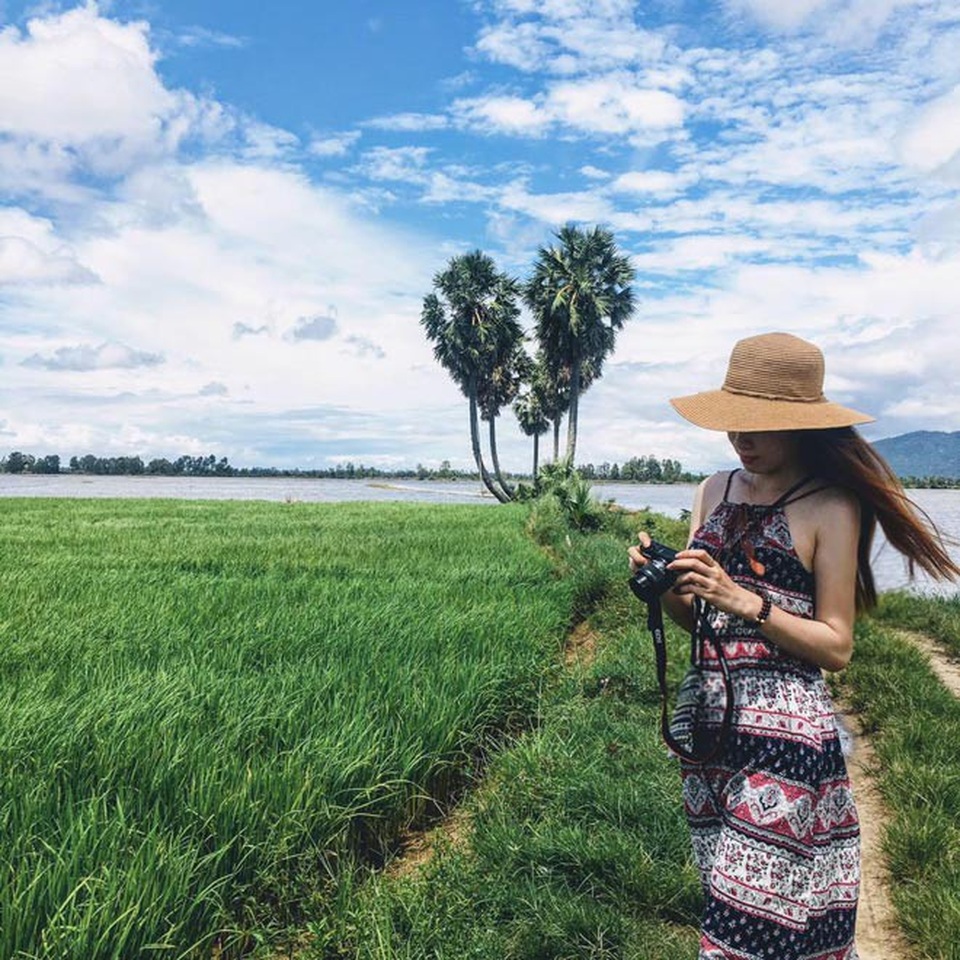 Ghé An Giang mùa nước nổi đẹp mê hồn, thưởng thức món gà đốt trứ danh - 15 Ghé An Giang mùa nước nổi đẹp mê hồn, thưởng thức món gà đốt trứ danh - 15