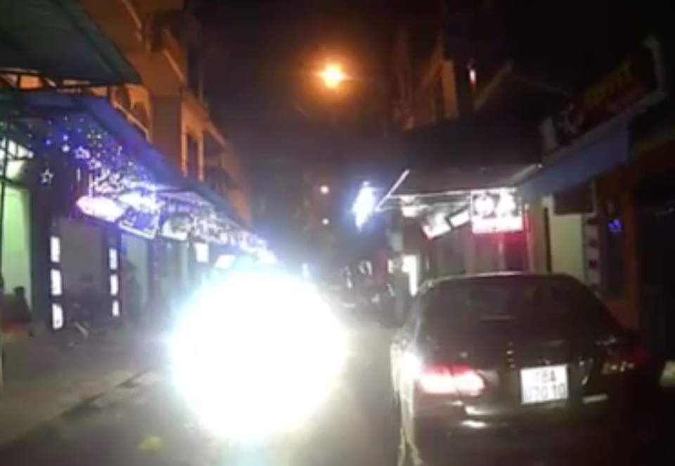 Từ chối đăng kiểm cho xe ôtô lắp thêm đèn trợ sáng - 1 Từ chối đăng kiểm cho xe ôtô lắp thêm đèn trợ sáng - 1