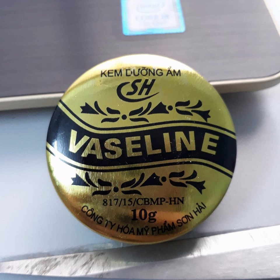 Đình chỉ lưu hành 1 loại kem dưỡng ẩm Vaseline - Ảnh 1. Đình chỉ lưu hành 1 loại kem dưỡng ẩm Vaseline - Ảnh 1.