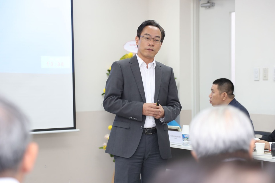 Công nghiệp 4.0: Muốn vươn lên thành “con rồng, con hổ” thì phải đào tạo nhân tài - 4
PGS.TS Hoàng Minh Sơn, Hiệu trưởng trường ĐH Bách khoa Hà Nội phát biểu tại hội thảo