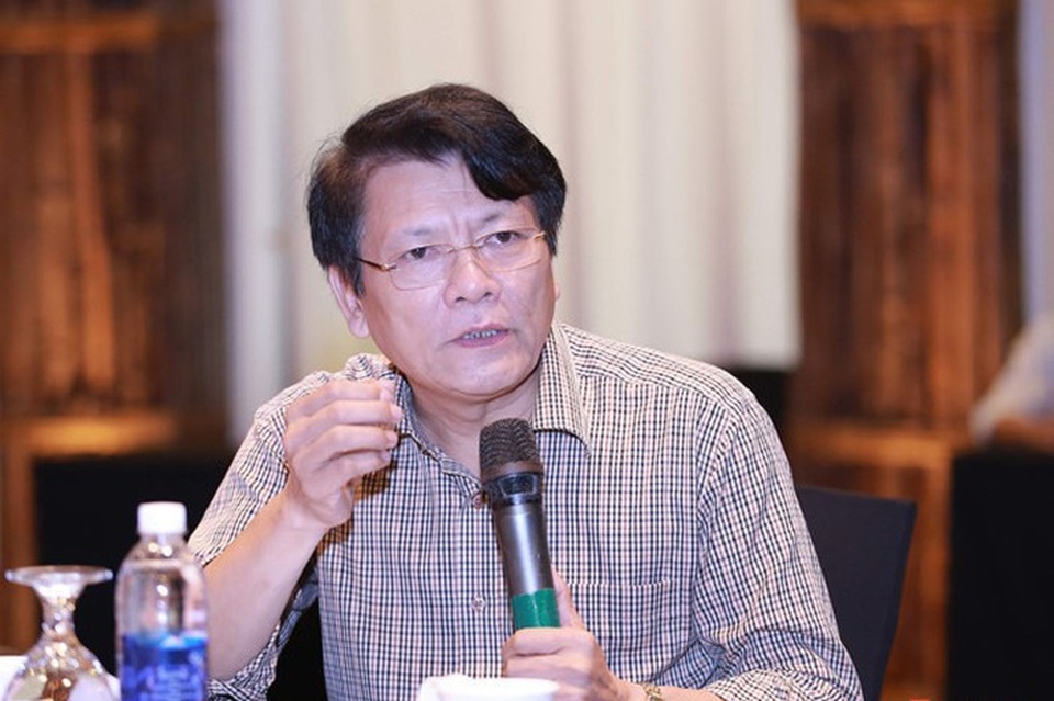 “Nghe qua tên ca khúc gây sốc tôi cũng có phần... hết hồn” - 1 NSND Quang Vinh - Quyền Cục trưởng Cục NTBD.