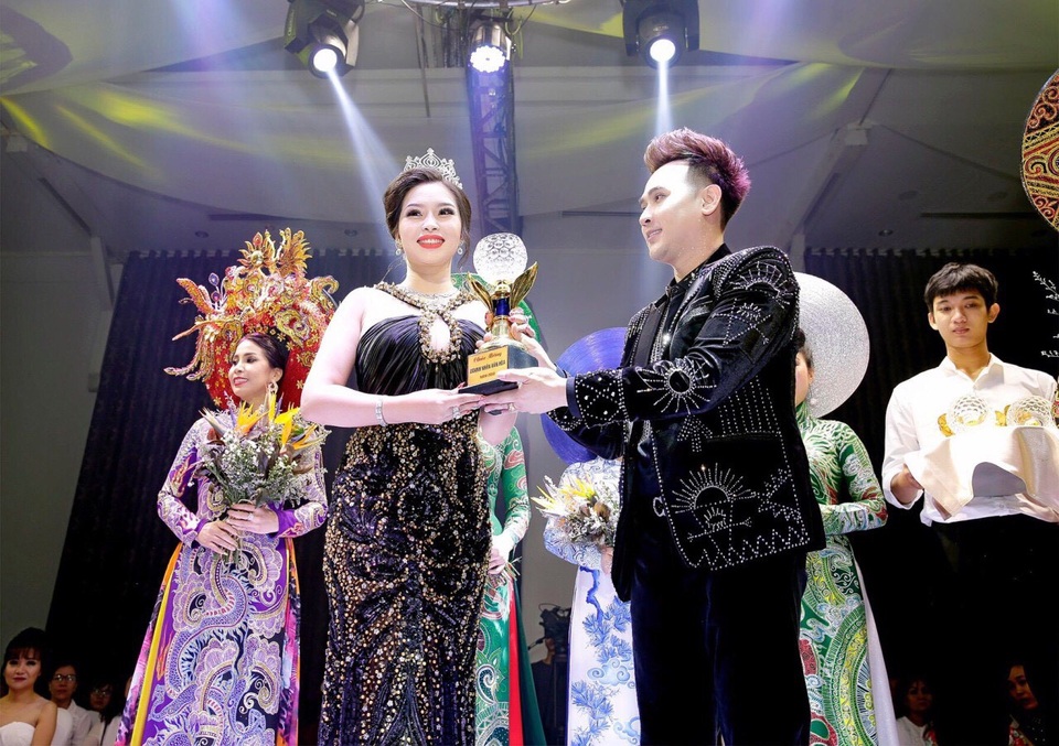 Hoa hậu Thanh Thảo - Nữ doanh nhân thành đạt đầy bí ẩn - Ảnh 4. Hoa hậu Thanh Thảo - Nữ doanh nhân thành đạt đầy bí ẩn - Ảnh 4.