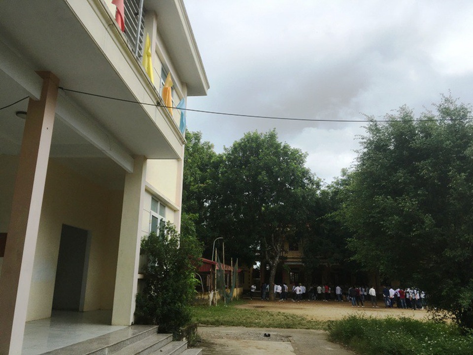 Trường Trung cấp Nghề “mọc” trong trường phổ thông - 5 Nhiều năm qua, hai đơn vị này hoạt động song song nhau trong cùng một khuôn viên đất.