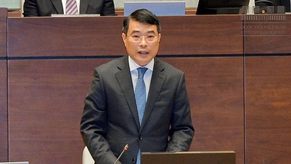Thống đốc Lê Minh Hưng: "Giữ ổn định tỷ giá giúp giảm áp lực trả nợ nước ngoài" - 1 Thống đốc Lê Minh Hưng giải trình trước Quốc hội.