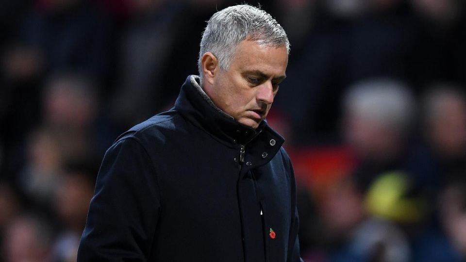 
Mourinho trầm lặng bước vào giờ nghỉ dù đội bóng của ông dẫn bàn trước
