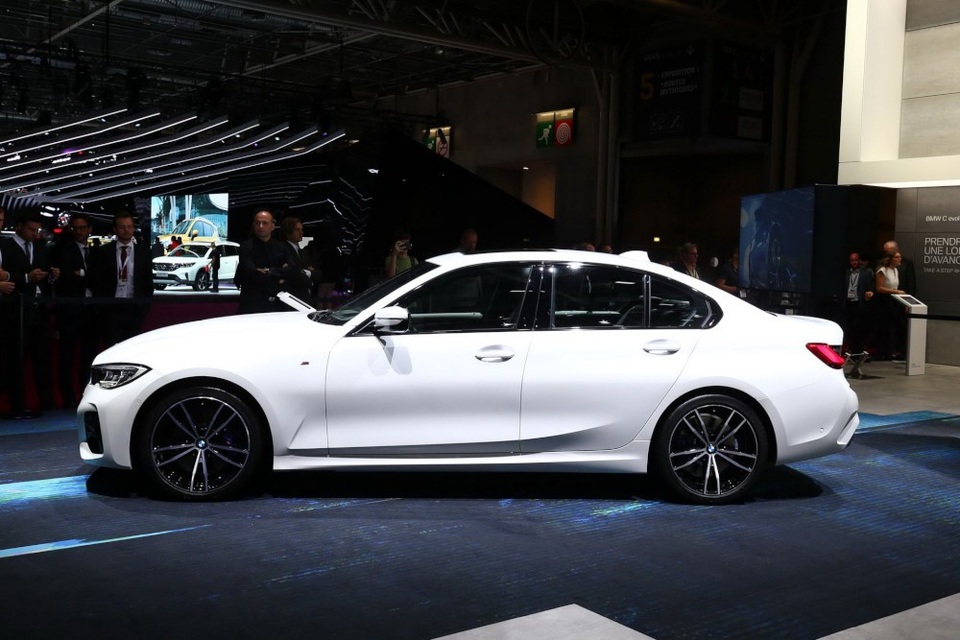 BMW 3-Series thế hệ mới chính thức trình làng - 9 BMW 3-Series thế hệ mới chính thức trình làng - 9