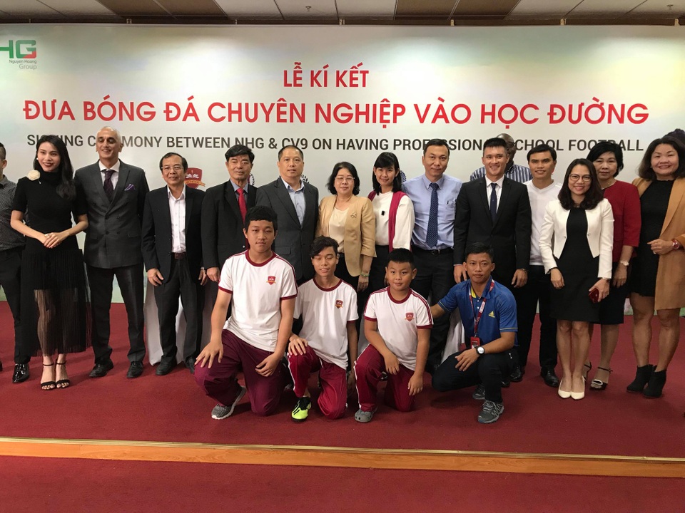 Lê Công Vinh trực tiếp quản lý một dự án bóng đá học đường - 1 Dự án bóng đá học đường của Lê Công Vinh dự kiến thu hút hơn 40.000 học sinh, sinh viên tham gia